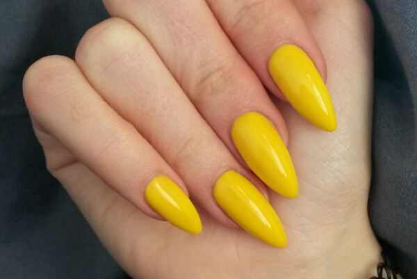 nail nhọn vàng cute