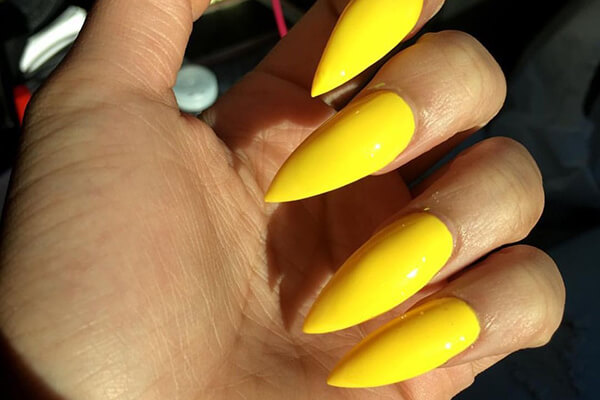 nail nhọn vàng 