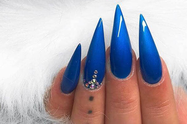 nail xanh nhọn