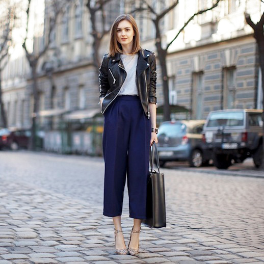 Culottes là gì? Nên phối với áo và giày với quần ống rộng như thế nào