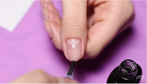 Phủ sơn base-coat bề mặt
