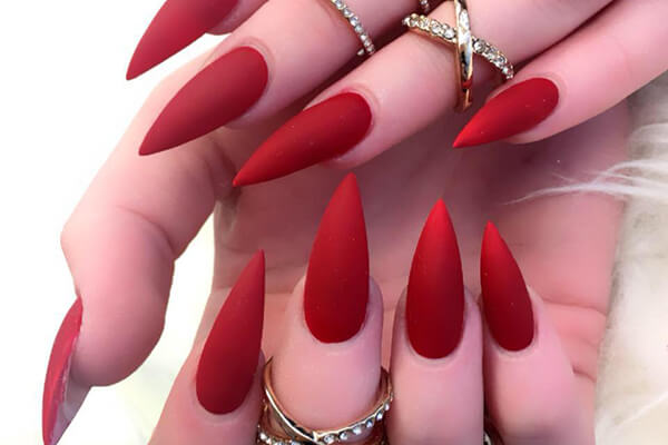 red sharp nail sang trọng