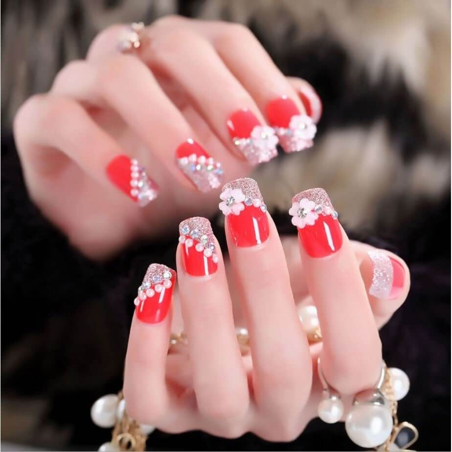 các mẫu nail hoa khô