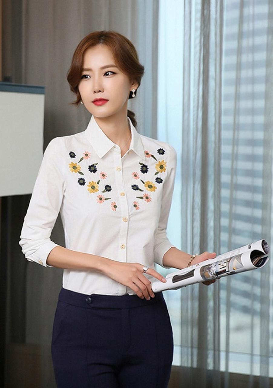 20 Mẫu áo Sơ Mi Nữ Thêu Hoa Văn đẹp Dịu Dàng Cho Nàng Công Sở • Adayne.vn