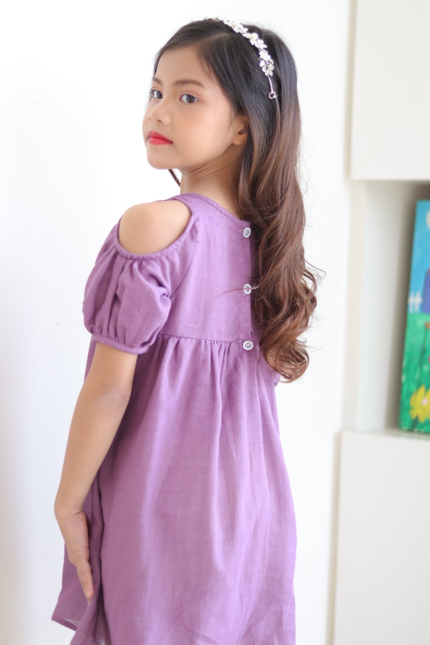 Đầm Bé Gái KIKA Tím Hở Vai .Mã K123 SORA CHAN