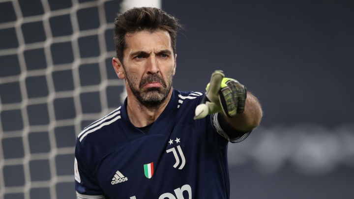 Thủ thành Gianluigi Buffon rời CLB Juventus