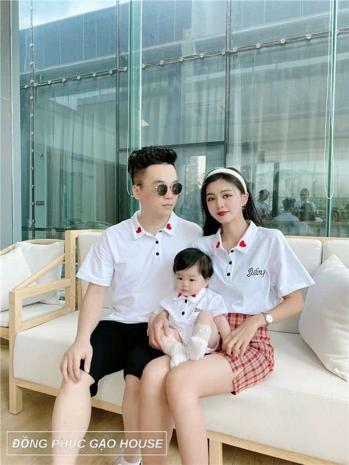 set áo gia đình 4 người màu trắng có cổ 