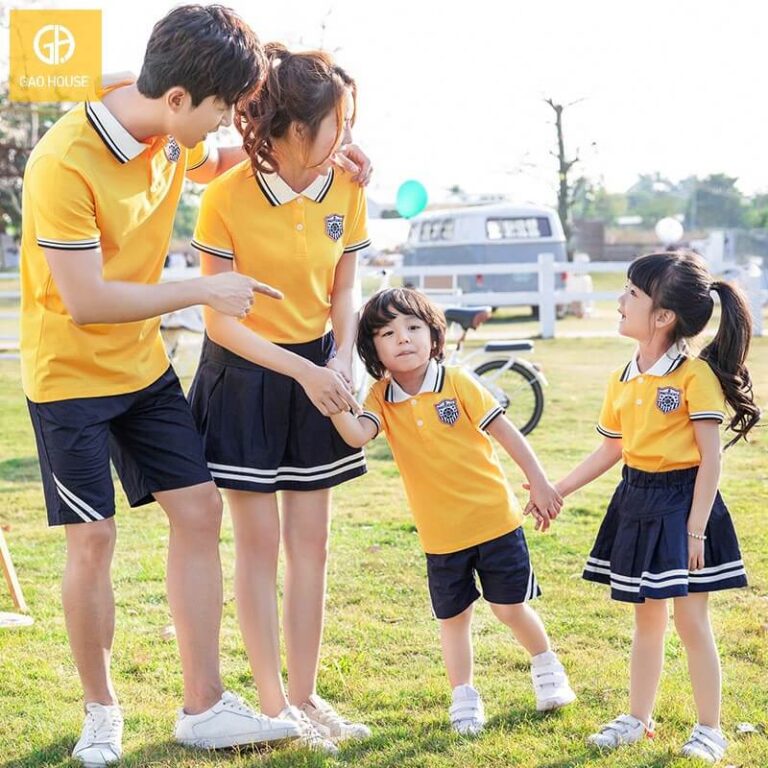 Set đồng phục gia đình cổ bẻ năng động nhưng không kém phần thanh lịch luôn được nhiều gia đình lựa chọn