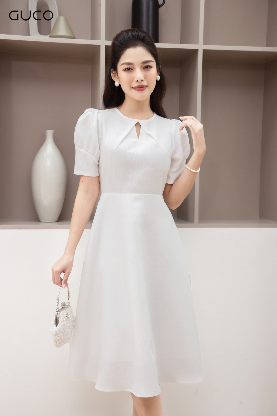 Đầm xòe cổ xẻ xếp li - Trắng 3740