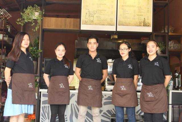 Đồng phục tạp dề quán cà phê TE'Z - tapdedep.vn