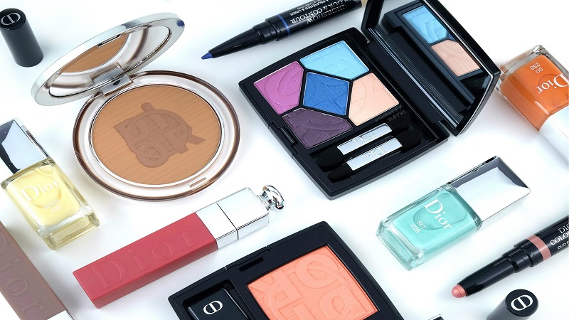 Thương hiệu Dior là của nước nào? Dòng mỹ phẩm đình đám của Dior?