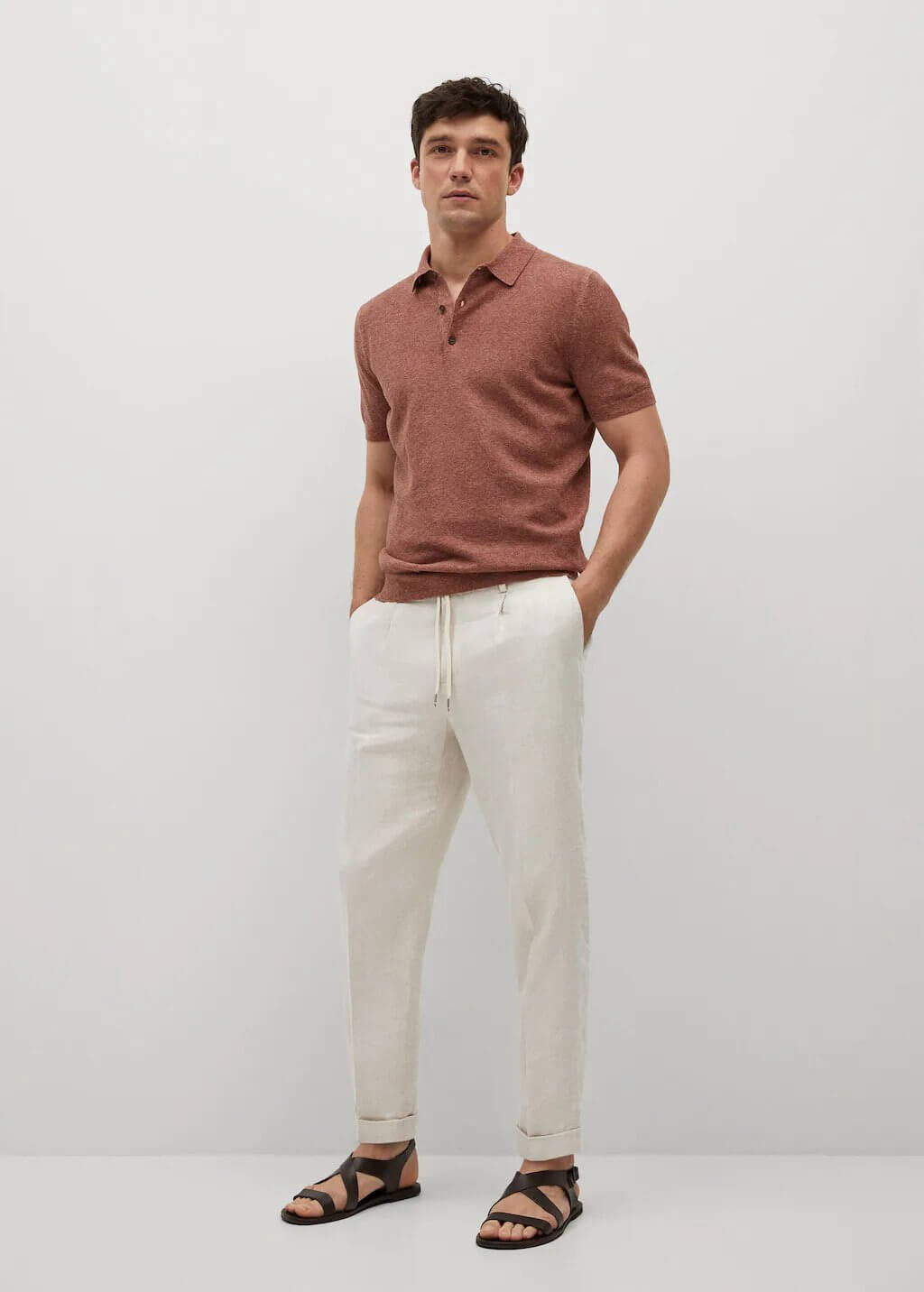 Điều gì đi với một chiếc áo sơ mi polo của nam giới? manfit